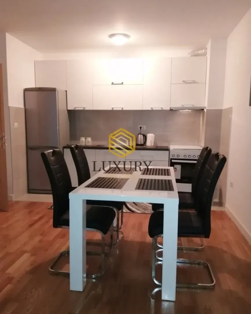 Prodaja, stan, 50m², Stari Aerodrom, Podgorica