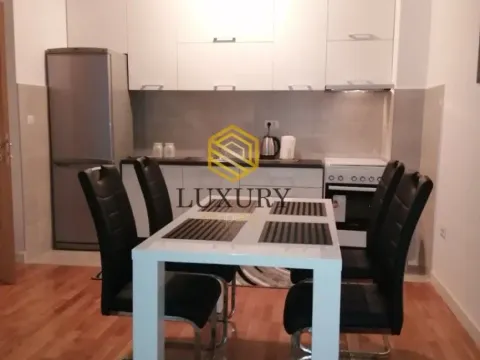 Prodaja, stan, 50m², Stari Aerodrom, Podgorica - image 3