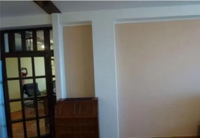 Izdavanje, trosoban stan, 88m², Palilula Sve Podlokacije, Beograd