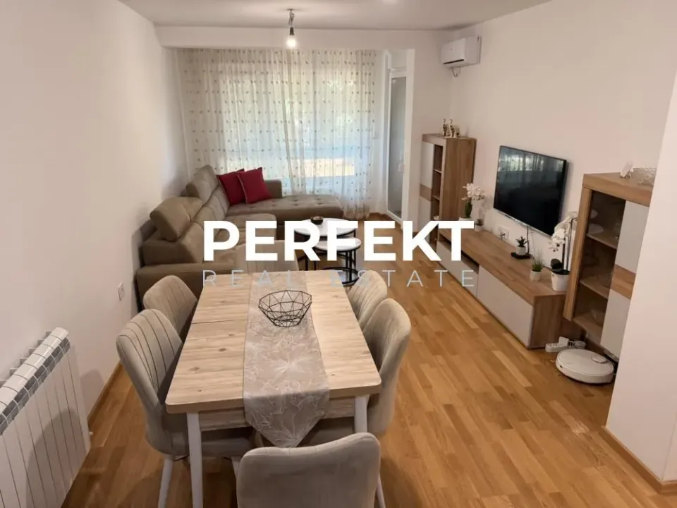 Prodaja, dvosoban stan, 50m², Kotež 1, Pančevo