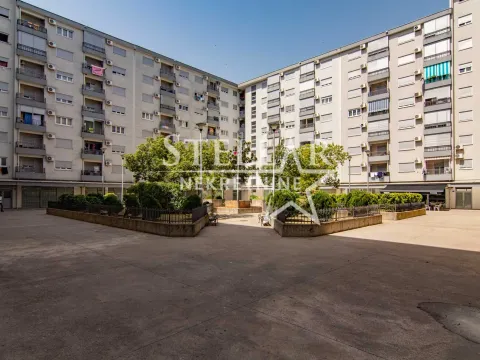 Rent, one bedroom apartment, 53m², Pobrežje, Podgorica - image 12