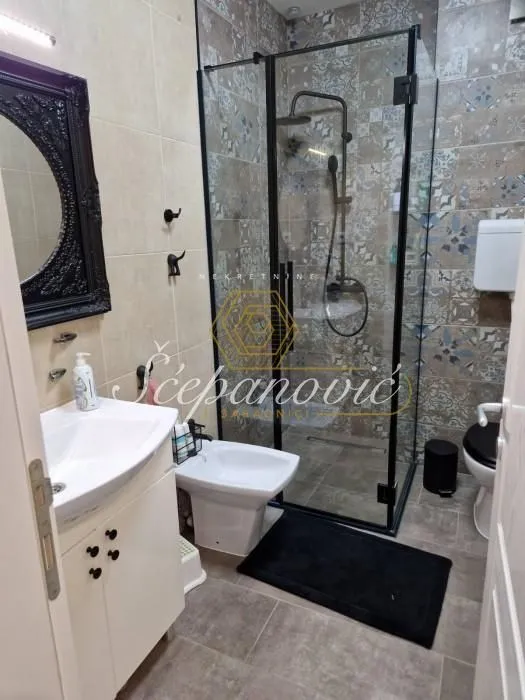 Prodaja, trosoban stan, 74m², Podbara, Novi Sad Sve Podlokacije