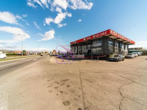 Rent, office space, 705m², Golubovci, Podgorica - image 1