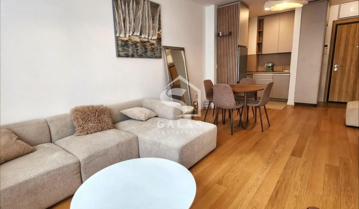 Prodaja, dvosoban stan, 44m², Zemun Cara Dušana, Zemun Sve Podlokacije