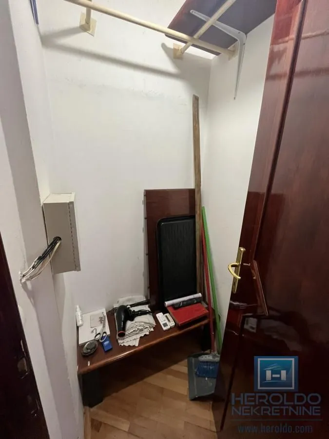 Prodaja, četvorosoban stan, 105m², Centar, Jagodina