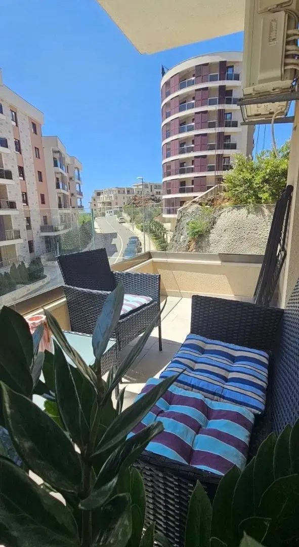 Sale, one bedroom apartment, 59m², Bečići, Budva