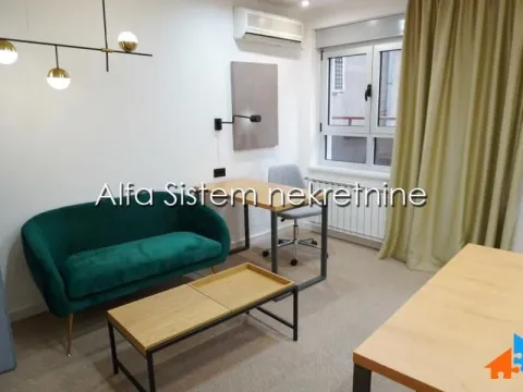 Rent, office space, 250m², Bogoslovija, Palilula Sve Podlokacije - image 14