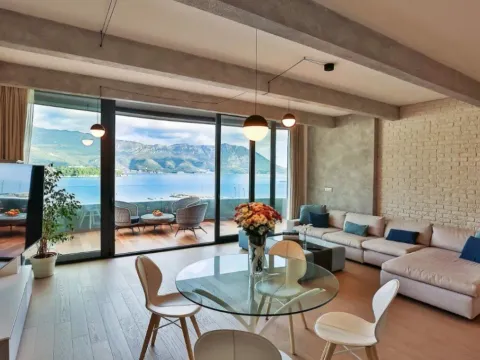 Izdavanje, dvosoban stan, 117m², Centar, Budva - image 7