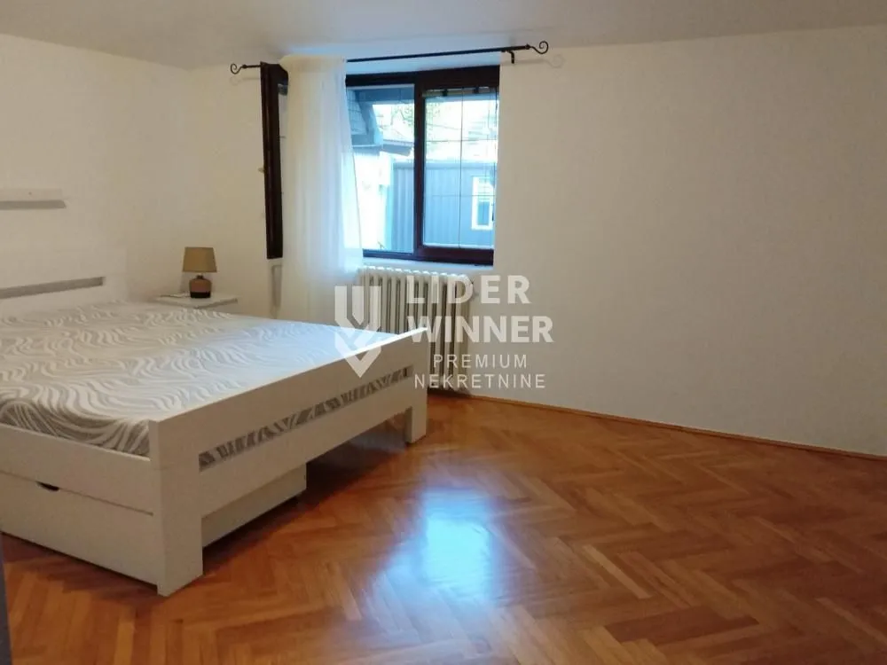 Rent, four bedroom apartment, 100m², Savski Venac, Beograd