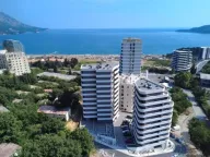 Sale, two bedroom apartment, 84m², Bečići, Budva - image 1