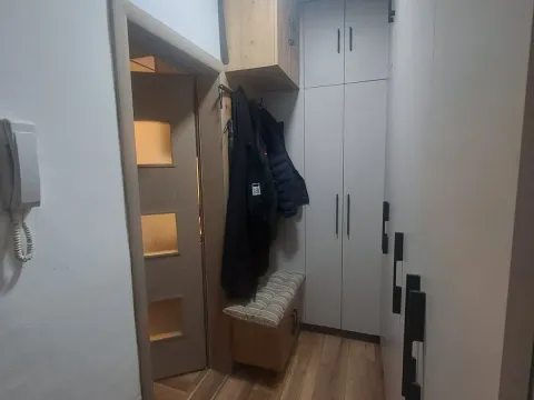 Prodaja, jednosoban stan, 45m², Stari Aerodrom, Podgorica - image 6
