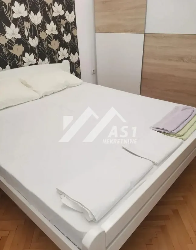 Izdavanje, dvosoban stan, 50m², Grbavica, Novi Sad Sve Podlokacije