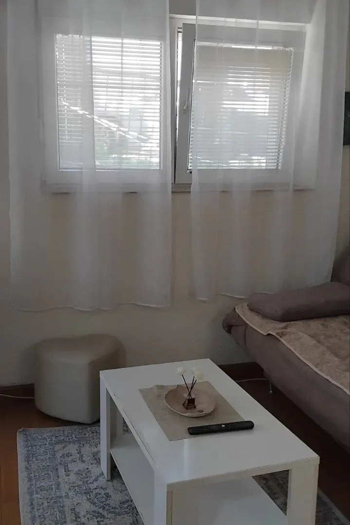 Rent, one bedroom apartment, 47m², Centar, Tivat
