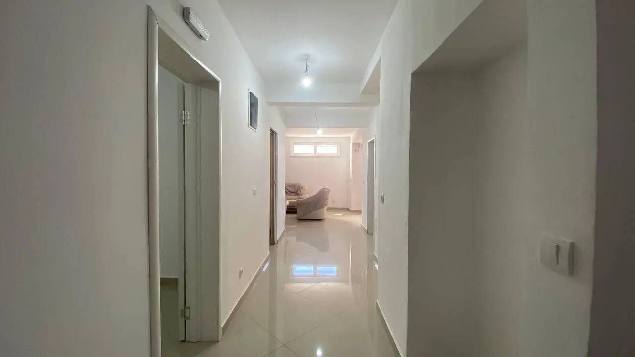 Prodaja, poslovni prostor, 66m², Sutomore, Bar