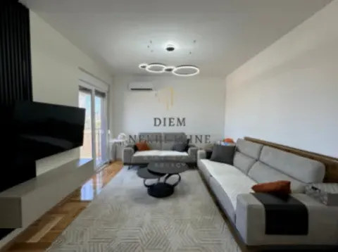 Prodaja, dvosoban stan, 56m², Zabjelo, Podgorica