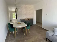 Izdavanje, dvosoban stan, 80m², Boka Place, Tivat - image 5