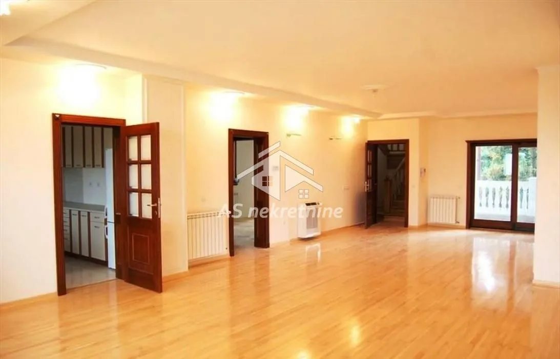 Rent, apartment, 250m², Savski Venac, Beograd