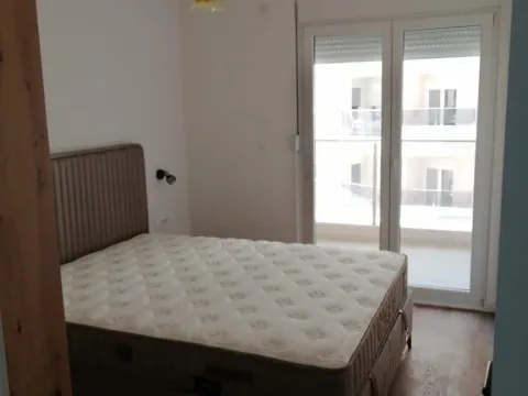 Izdavanje, jednosoban stan, 47m², Stari Aerodrom, Podgorica - image 14