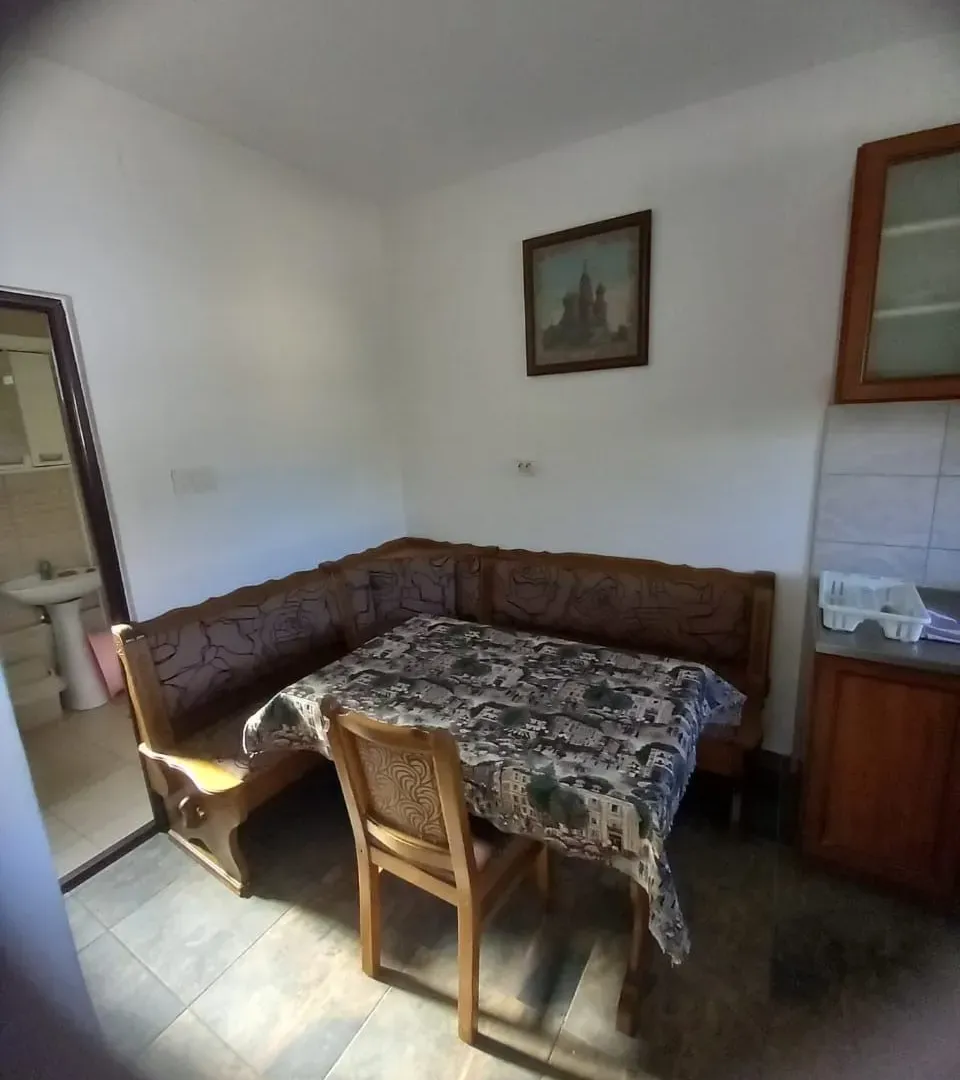 Rent, one bedroom apartment, 45m², Radanovići, Kotor
