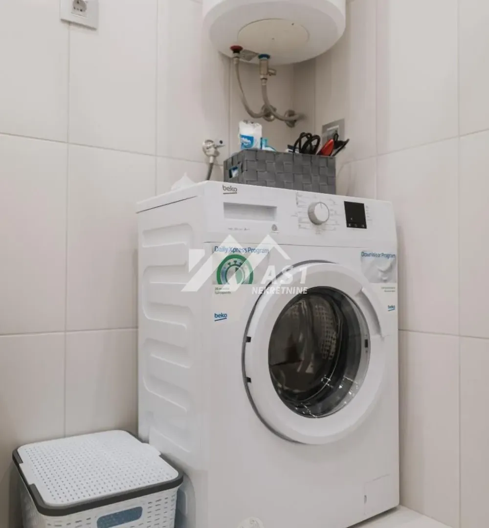 Prodaja, jednosoban stan, 38m², Novi Sad Sve Podlokacije, Novi Sad