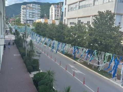 Rent, two bedroom apartment, 70m², Tivat, Crna Gora - image 8