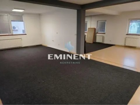 Poslovni prostor in Altina