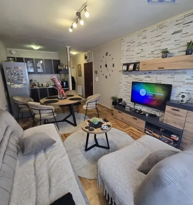 Prodaja, trosoban stan, 57m², Adice, Novi Sad Sve Podlokacije