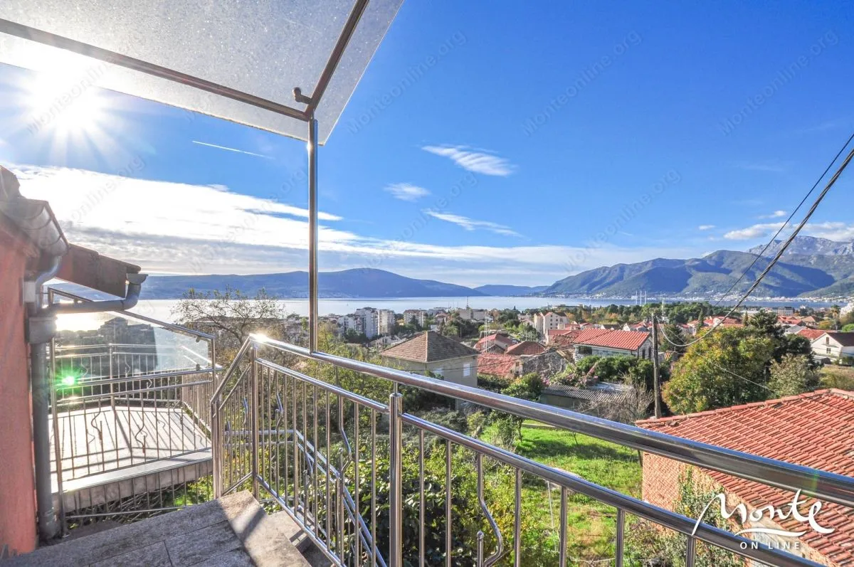 Prodaja, kuća, 194m², Tivat, Crna Gora