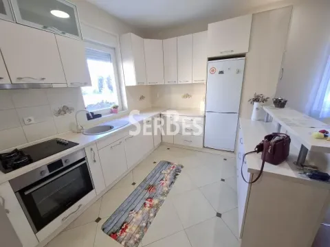 Izdavanje, kuća, 228m², Tatarsko brdo, Petrovaradin - image 8