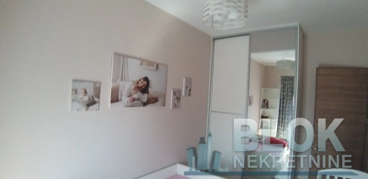 Izdavanje, trosoban stan, 85m², Centar, Podgorica