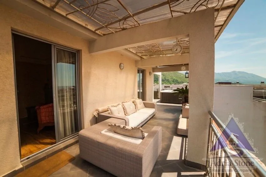 Prodaja, trosoban stan, 179m², Rozino, Budva