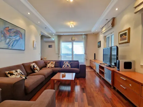 Rent, house, 240m², Sveti Stefan, Budva - image 12