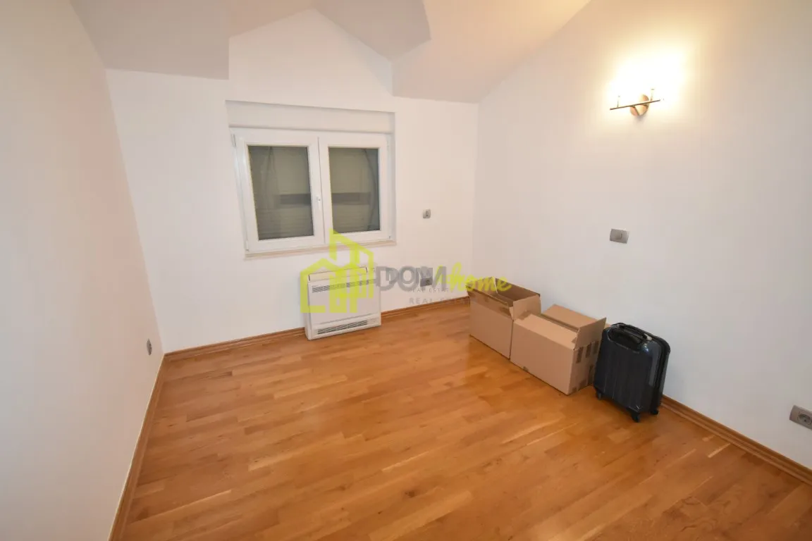 Prodaja, kuća, 212m², Donji Kokoti, Podgorica