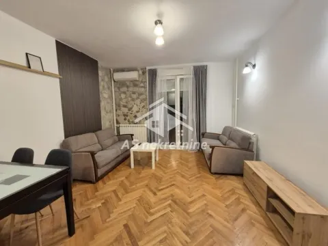 Izdavanje, dvosoban stan, 43m², Botanička Bašta, Palilula Sve Podlokacije - image 2