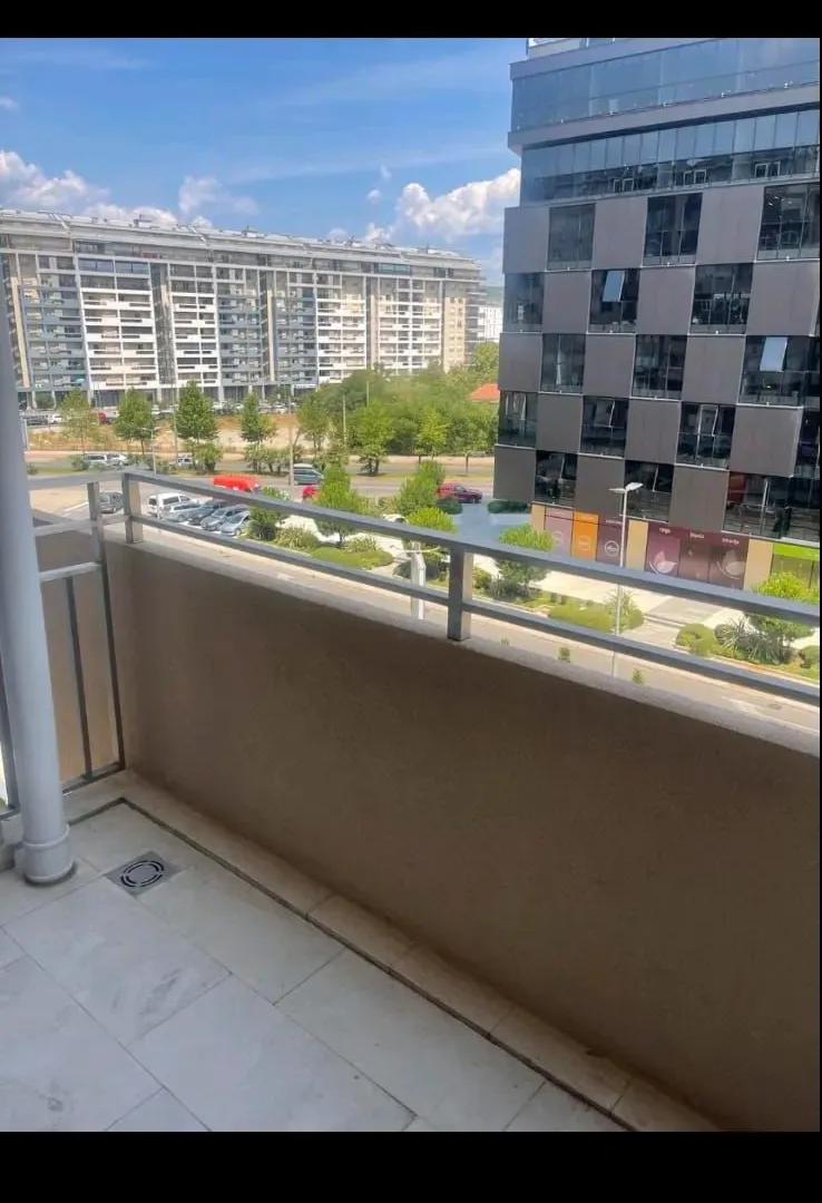 Izdavanje, jednosoban stan, 47m², Central Point, Podgorica