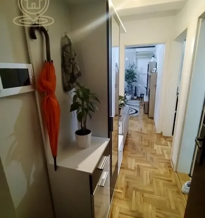 Prodaja, jednosoban stan, 38m², Palilula, Niš