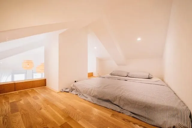 Prodaja, dvosoban stan, 93m², Centar, Tivat