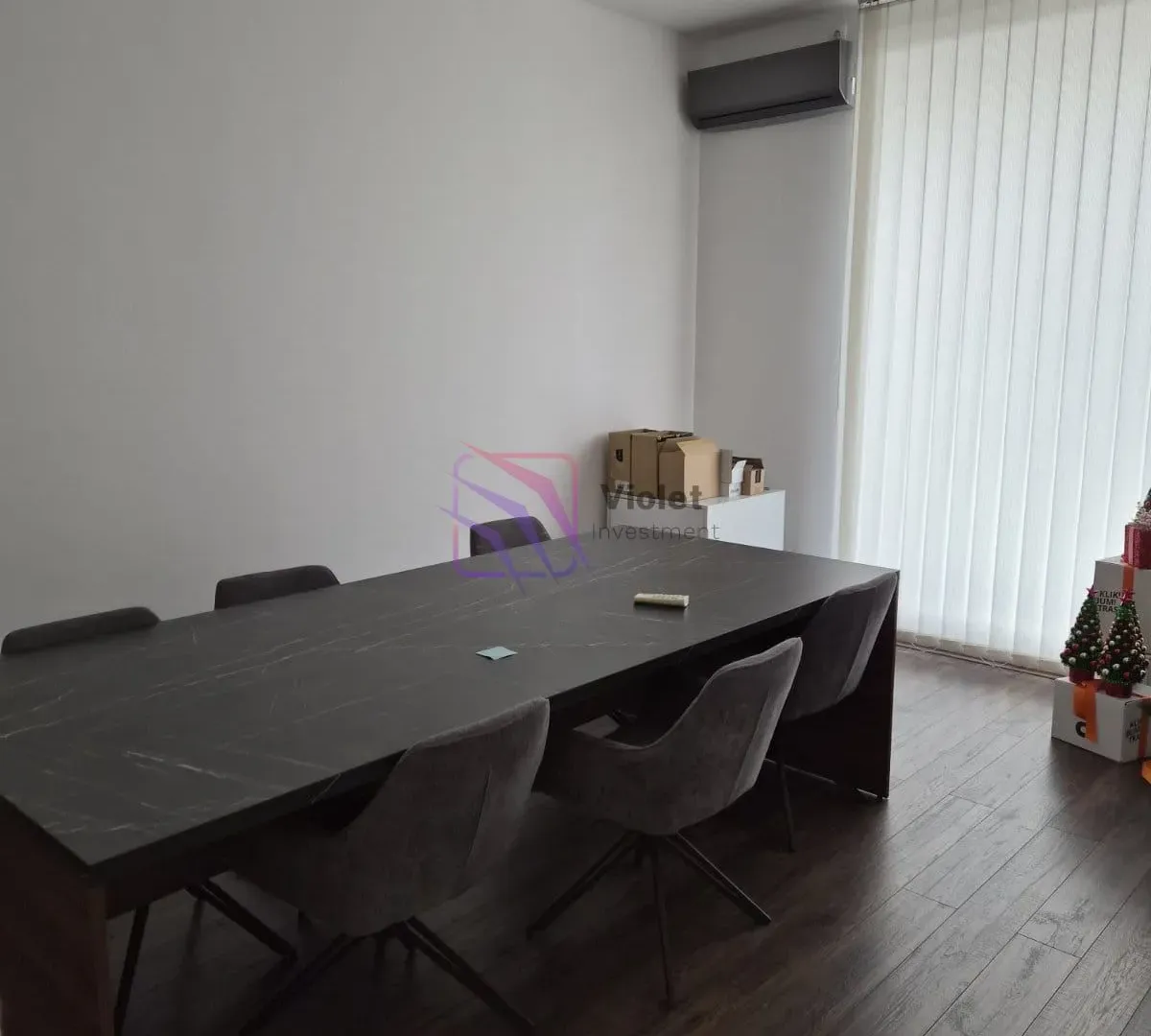 Rent, office space, 102m², City Kvart, Podgorica
