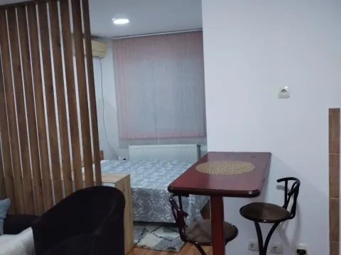 Rent, studio apartment, 26m², Centar, Jagodina - image 6