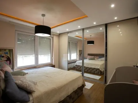 Sale, four bedroom apartment, 176m², Grbavica, Novi Sad Sve Podlokacije - image 7