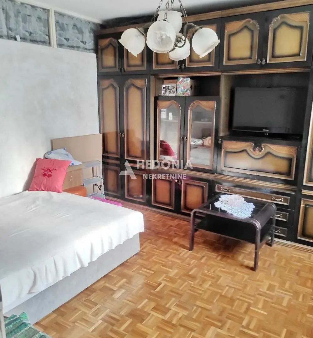 Sale, two bedroom apartment, 58m², Novi Beograd Blok 70, Novi Beograd Sve Podlokacije