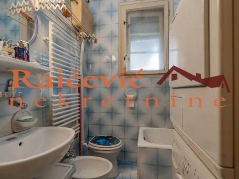 Sale, three bedroom apartment, 65m², Kalenić Pijaca, Vračar Sve Podlokacije - image 18