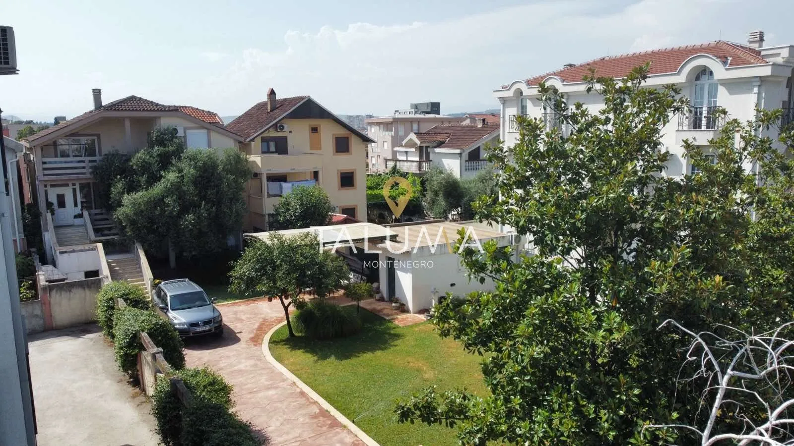 Prodaja, kuća, 405m², Stari Aerodrom, Podgorica