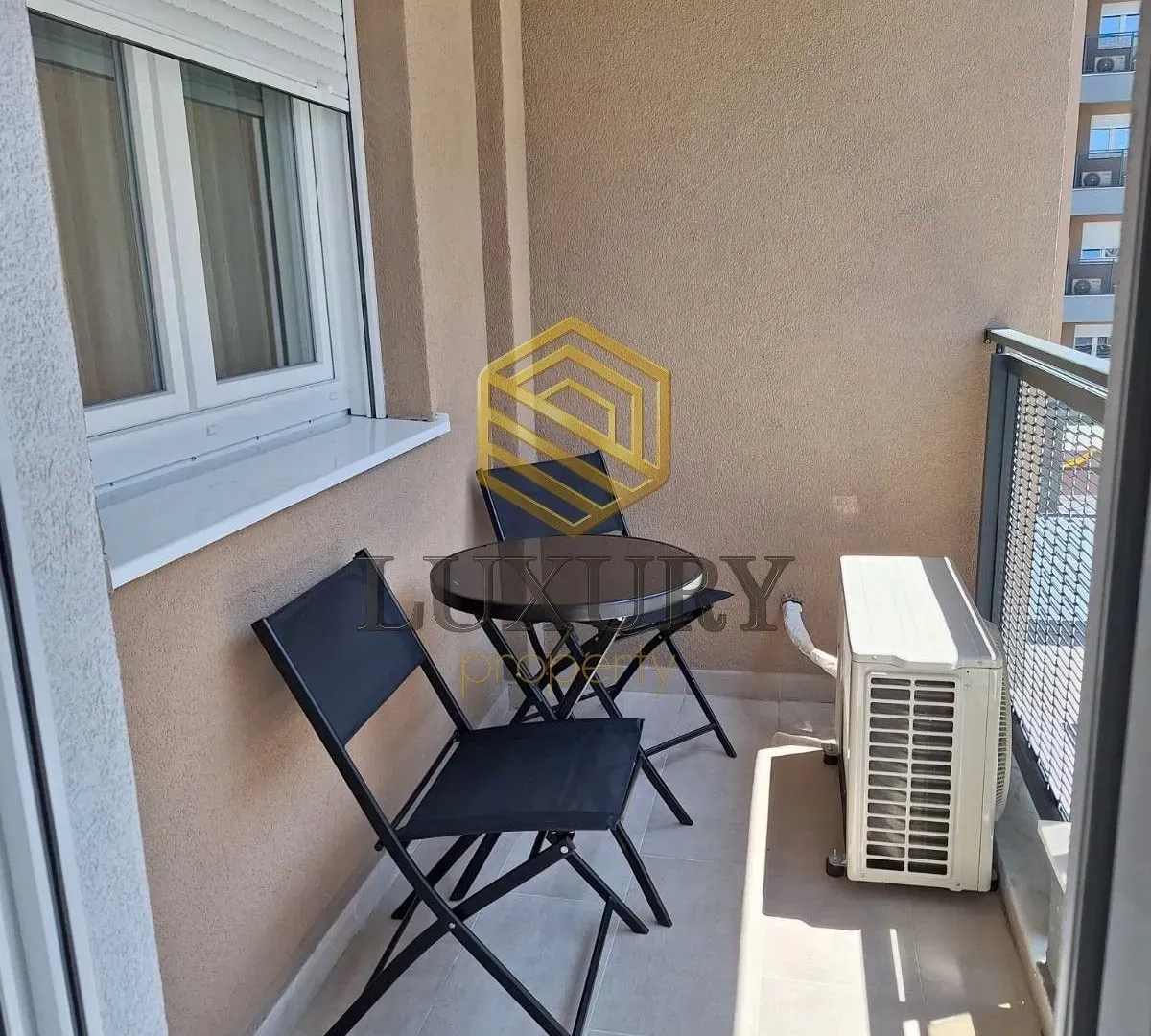 Izdavanje, jednosoban stan, 48m², Stari Aerodrom, Podgorica