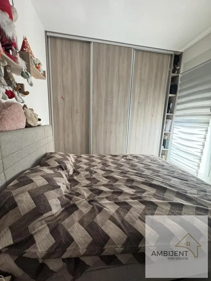 Prodaja, trosoban stan, 71m², Stari Banovci, Stara Pazova