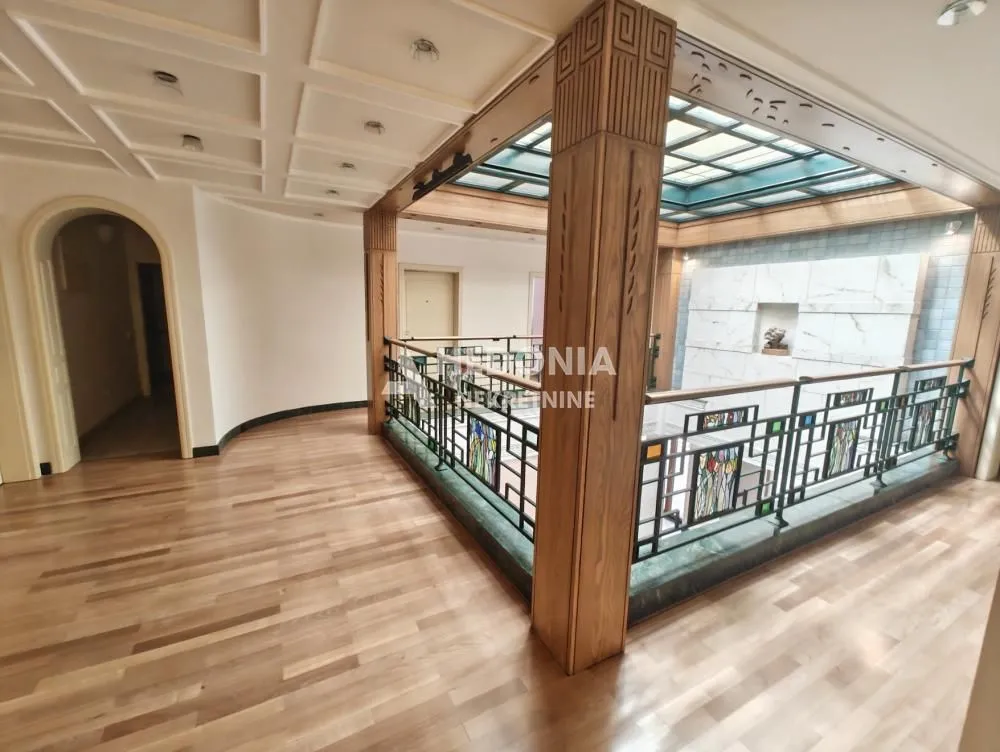 Rent, house, 650m², Savski Venac, Beograd