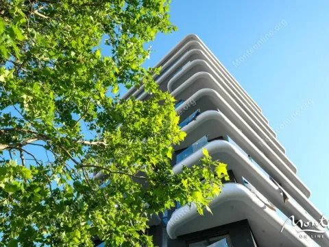 Sale, one bedroom apartment, 49m², Bečići, Budva - image 20