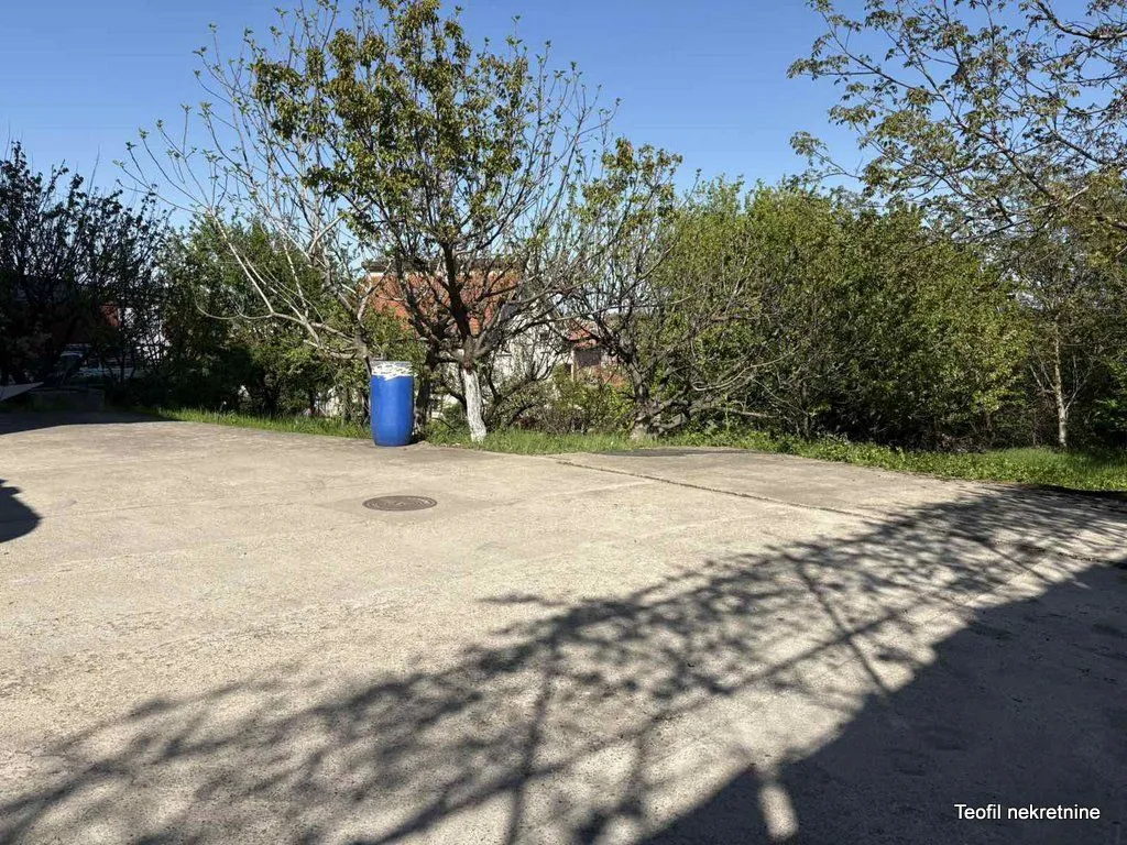 Prodaja, kuća, 700m², Mali Mokri Lug, Zvezdara Sve Podlokacije