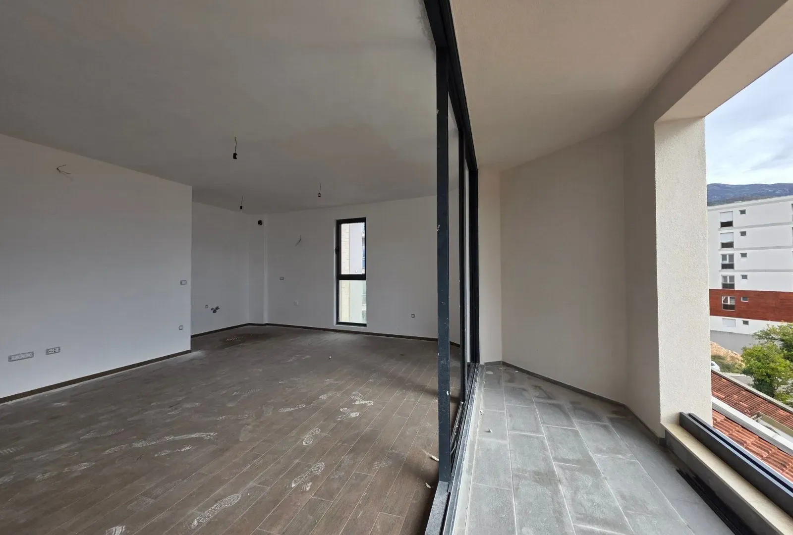 Sale, two bedroom apartment, 105m², Bečići, Budva