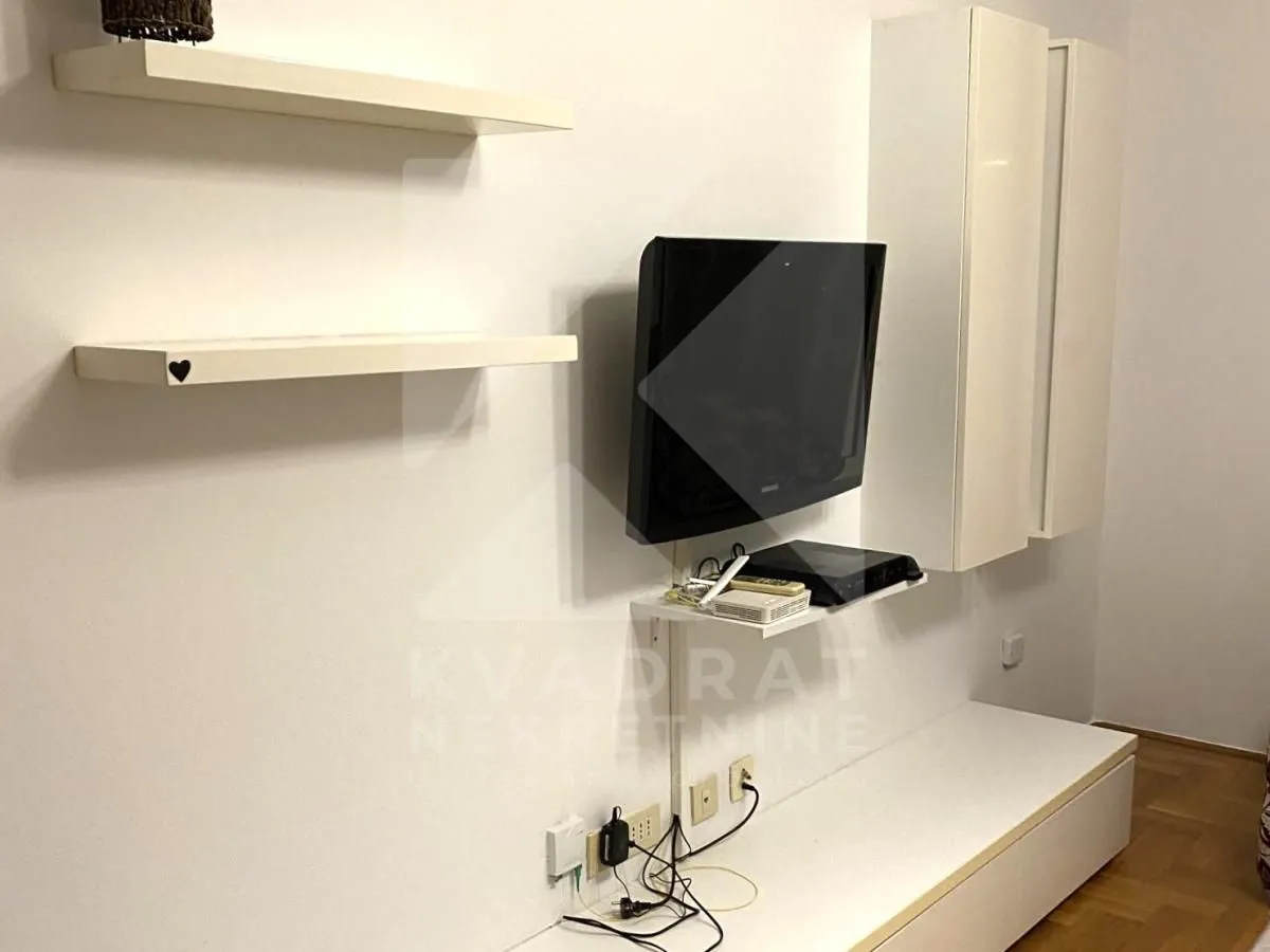 Rent, one bedroom apartment, 43m², Stari Aerodrom, Podgorica